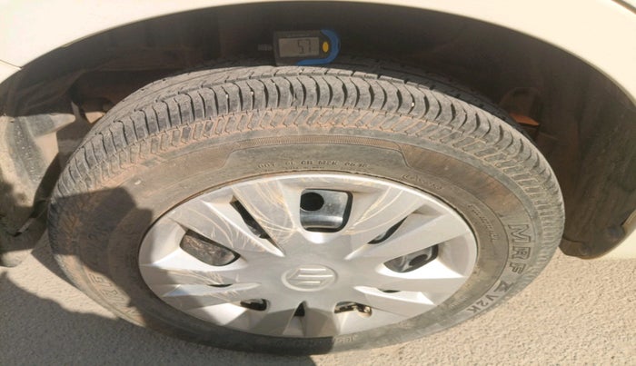 2012 Maruti Swift Dzire VXI, Petrol, Manual, 1,00,603 km, tyre