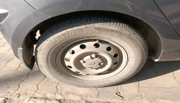 2013 Hyundai i10 D LITE 1.1, Petrol, Manual, 68,306 km, tyre