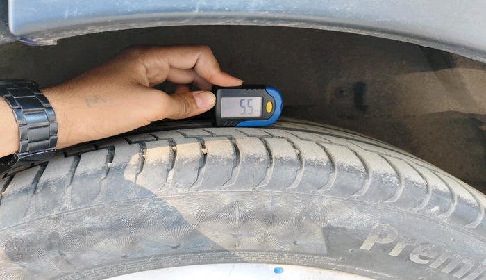 2018 Tata Hexa XT 4X2 7 STR, Diesel, Manual, 96,181 km, tyre