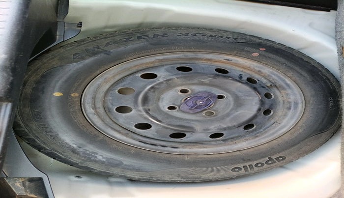 2018 Maruti Swift VXI, Petrol, Manual, 79,117 km, tyre