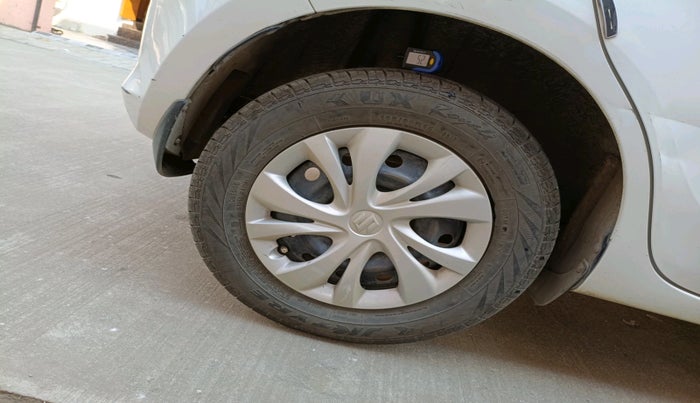 2018 Maruti Swift VXI, Petrol, Manual, 79,117 km, tyre