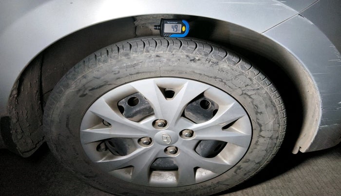 2013 Hyundai Grand i10 SPORTZ 1.2 KAPPA VTVT, Petrol, Manual, 1,22,151 km, tyre