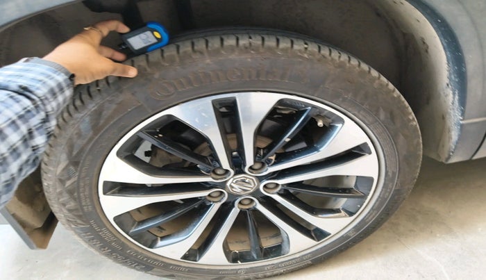 2021 MG HECTOR PLUS SHARP 1.5 PETROL TURBO CVT 6-STR, Petrol, Automatic, 85,022 km, tyre