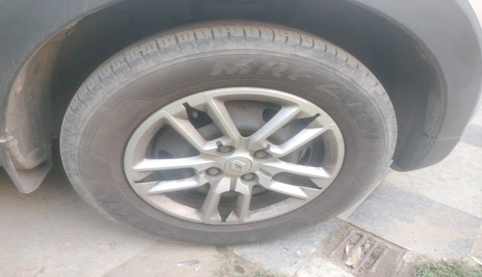 2020 Renault TRIBER RXL MT, Petrol, Manual, 27,337 km, tyre