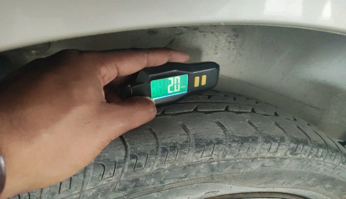 2013 Maruti Wagon R 1.0 VXI, Petrol, Manual, 32,695 km, tyre