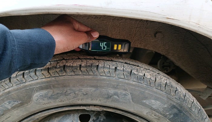 2012 Maruti Alto LXI, Petrol, Manual, 95,000 km, tyre