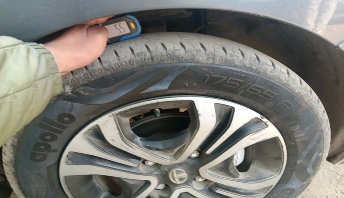 2020 Tata Tiago XZ PETROL, Petrol, Manual, 37,659 km, tyre