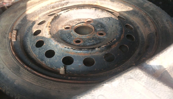 2011 Maruti Wagon R 1.0 VXI, Petrol, Manual, 58,170 km, tyre