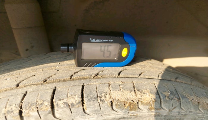 2020 Maruti New Wagon-R LXI CNG 1.0, Petrol, Manual, 1,05,079 km, tyre