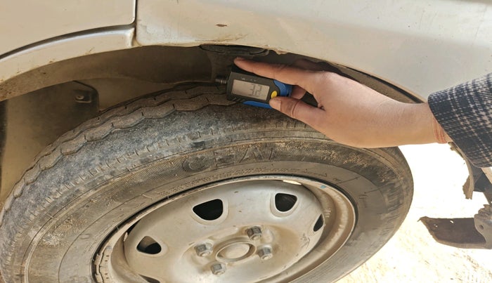 2021 Maruti Eeco 5 STR WITH A/C+HTR, Petrol, Manual, 65,133 km, tyre