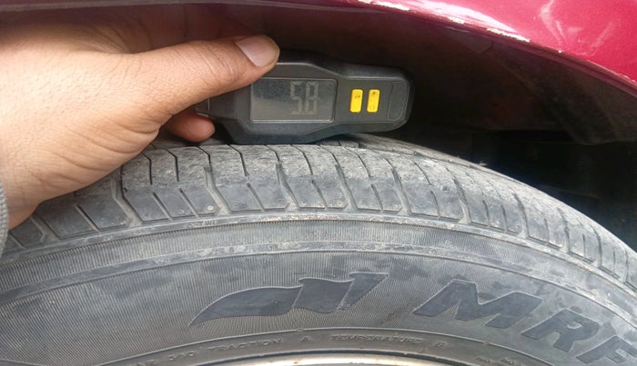 2011 Maruti Ritz LXI, Petrol, Manual, 1,12,142 km, tyre