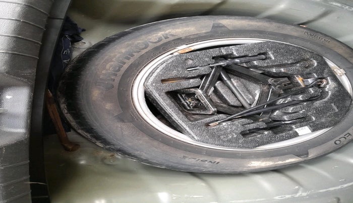 2018 Hyundai New Elantra 1.6 SX (O) AT DIESEL, Diesel, Automatic, 1,25,406 km, tyre