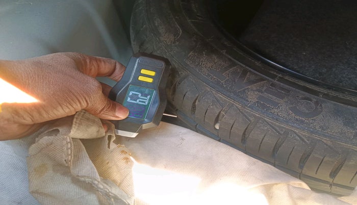 2023 Hyundai AURA S 1.2 CNG, Petrol, Manual, 2,229 km, tyre