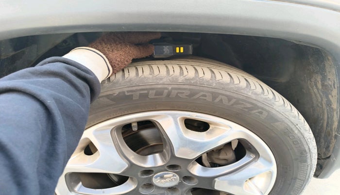 2019 Jeep Compass LIMITED PLUS DIESEL 4X4, Diesel, Manual, 1,69,181 km, tyre