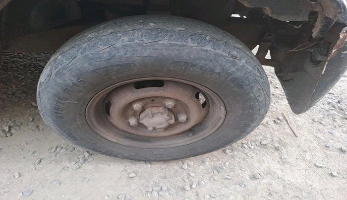 2011 Mahindra Bolero SLE BS IV, Diesel, Manual, 1,67,525 km, tyre