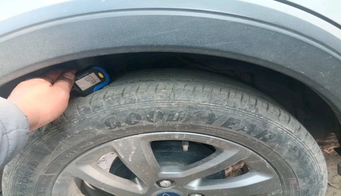 2019 Ford FREESTYLE TITANIUM 1.2 PETROL, Petrol, Manual, 37,666 km, tyre