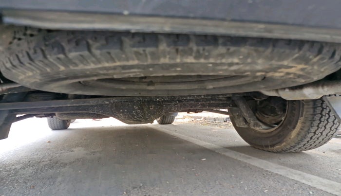 2018 Tata Safari Storme 2.2 EX 4X2, Diesel, Manual, 1,56,925 km, tyre