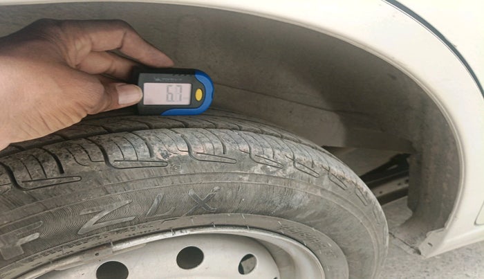 2012 Maruti Wagon R 1.0 LXI, Petrol, Manual, 79,145 km, tyre