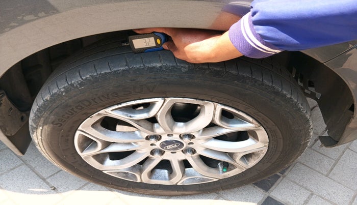 2014 Ford Ecosport TITANIUM 1.5L DIESEL (OPT), Diesel, Manual, 1,34,988 km, tyre