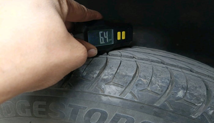 2017 Toyota Corolla Altis VL CVT PETROL, Petrol, Automatic, 79,492 km, tyre