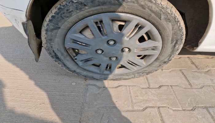 2014 Hyundai Santro Xing GL PLUS, Petrol, Manual, 1,16,735 km, tyre