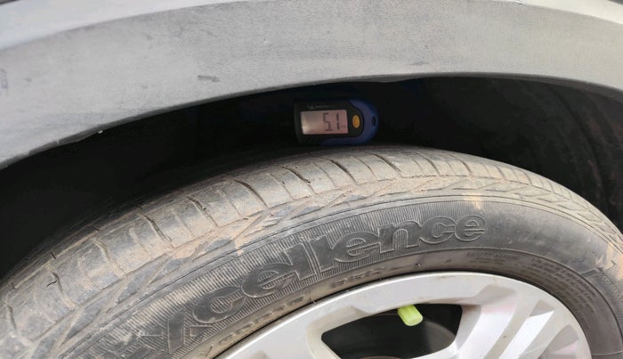 2020 KIA SONET HTK PLUS 1.2, Petrol, Manual, 50,000 km, tyre