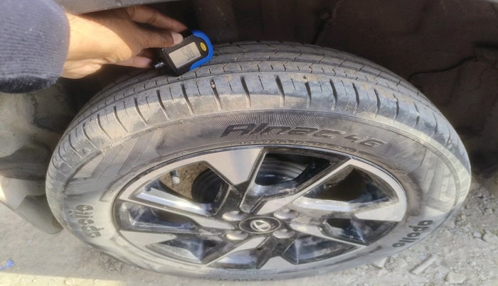 2022 Tata PUNCH CREATIVE  AMT, Petrol, Automatic, 32,478 km, tyre