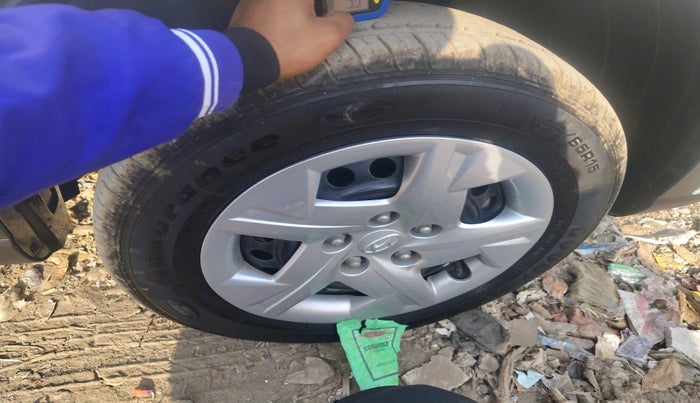 2022 Hyundai VENUE S 1.2, Petrol, Manual, 16,177 km, tyre