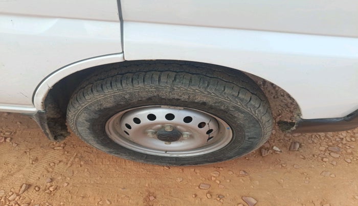 2024 Maruti Eeco 5 STR AC, Petrol, Manual, 12,769 km, tyre