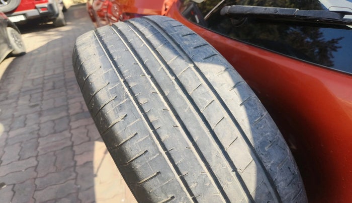 2015 Ford Ecosport TITANIUM 1.5L DIESEL, Diesel, Manual, 1,15,205 km, tyre