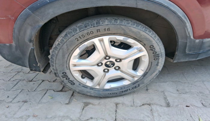 2021 KIA SONET HTK PLUS 1.5, Diesel, Manual, 42,408 km, tyre