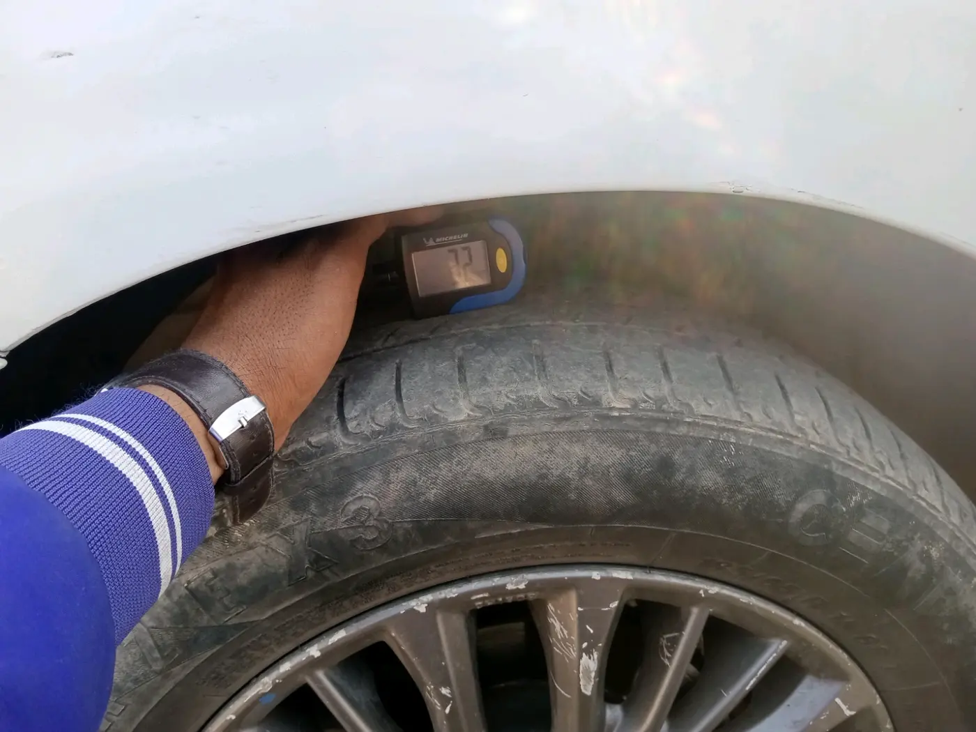 2020 Maruti Ertiga VXI SHVS, Petrol, Manual, 70,322 km, tyre
