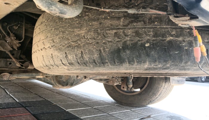 2011 Toyota Fortuner 3.0 4X4 MT, Diesel, Manual, 2,47,749 km, tyre