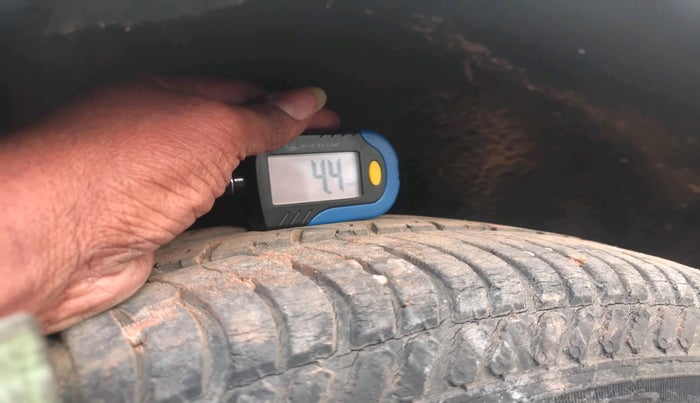 2015 Ford Ecosport TITANIUM 1.0L ECOBOOST (OPT), Petrol, Manual, 7,397 km, tyre