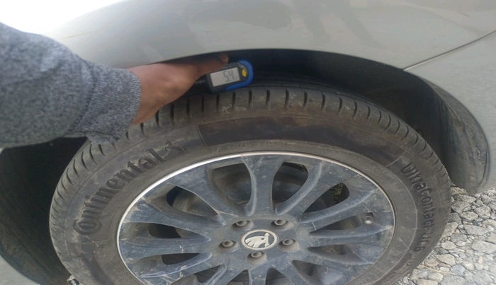 2015 Skoda Rapid 1.5 TDI CR ELEGANCE PLUS AT, Diesel, Automatic, 57,057 km, tyre