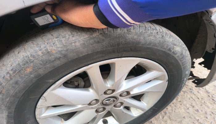 2018 Toyota Innova Crysta 2.4 VX 7 STR, Diesel, Manual, 1,16,207 km, tyre