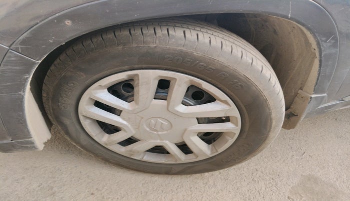 2018 Maruti Vitara Brezza VDI, Diesel, Manual, 1,50,838 km, tyre