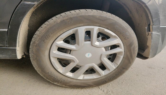 2018 Maruti Vitara Brezza VDI, Diesel, Manual, 1,50,838 km, tyre