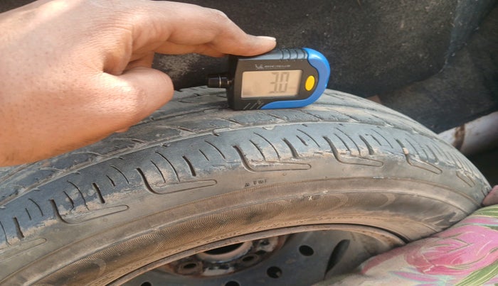 2014 Maruti Alto 800 LXI, Petrol, Manual, 89,998 km, tyre