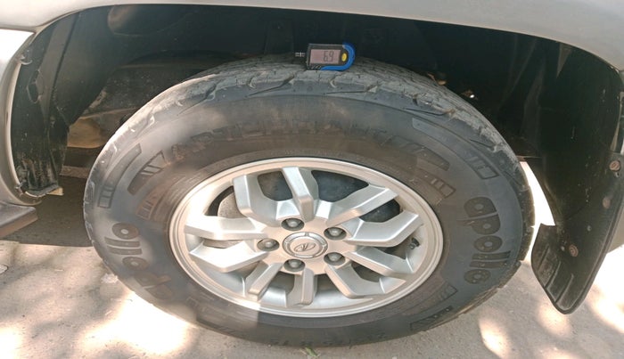 2017 Mahindra TUV300 T8, Diesel, Manual, 22,840 km, tyre