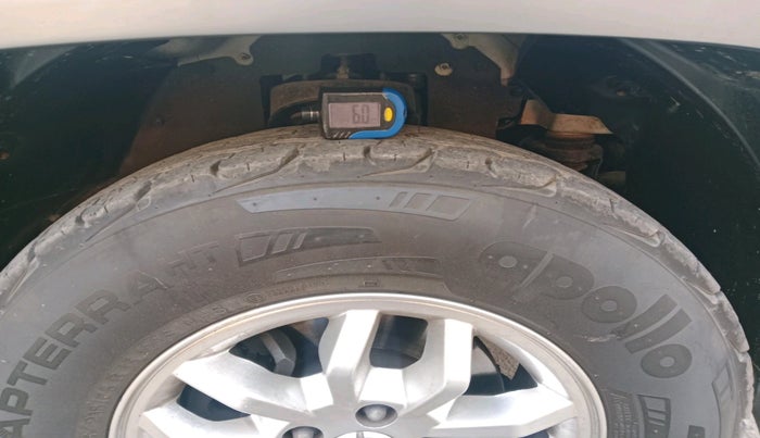 2017 Mahindra TUV300 T8, Diesel, Manual, 22,840 km, tyre