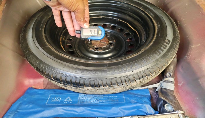 2015 Honda City 1.5L I-VTEC VX, Petrol, Manual, 25,133 km, tyre