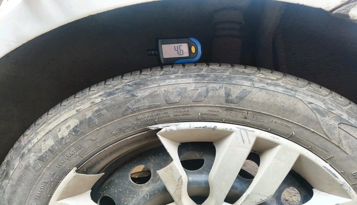 2012 Nissan Micra XV DIESEL, Diesel, Manual, 1,16,561 km, tyre