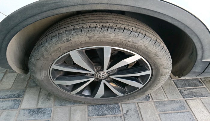 2019 Volkswagen T-ROC 1.5 TSI AT, Petrol, Automatic, 73,542 km, tyre