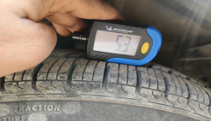 2012 Hyundai i10 SPORTZ 1.2 AT, Petrol, Automatic, 60,688 km, tyre