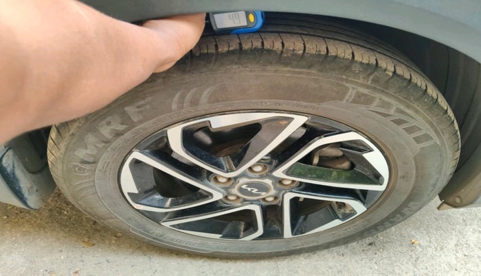 2024 KIA CARENS LUXURY PLUS 1.5 PETROL DCT 7 STR, Petrol, Automatic, 11,643 km, tyre