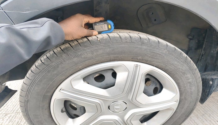 2022 Tata NEXON XM PETROL, Petrol, Manual, 9,750 km, tyre