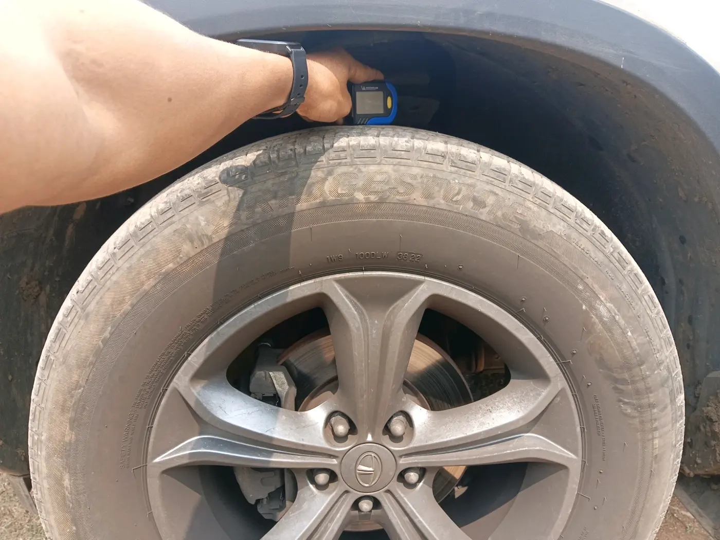 2021 Tata Harrier XT 2.0L KRYOTEC, Diesel, Manual, 80,218 km, tyre