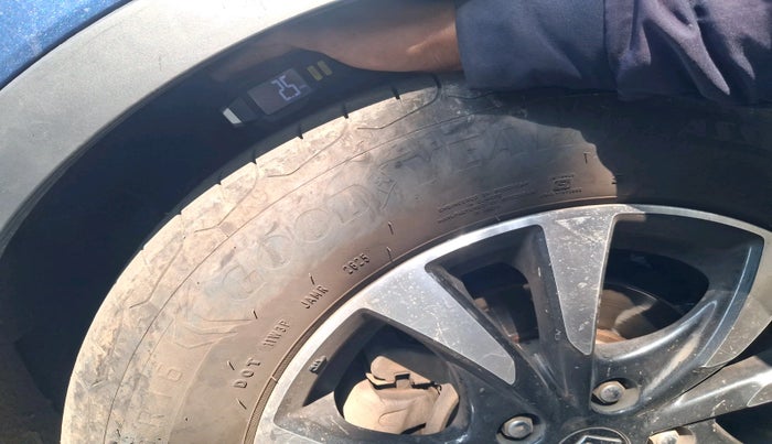 2017 Maruti S Cross ZETA 1.3, Diesel, Manual, 1,40,590 km, tyre