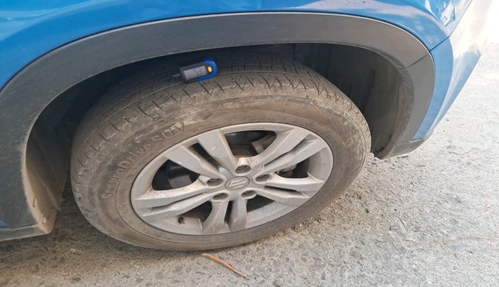 2017 Maruti Vitara Brezza VDI (O), Diesel, Manual, 1,21,061 km, tyre